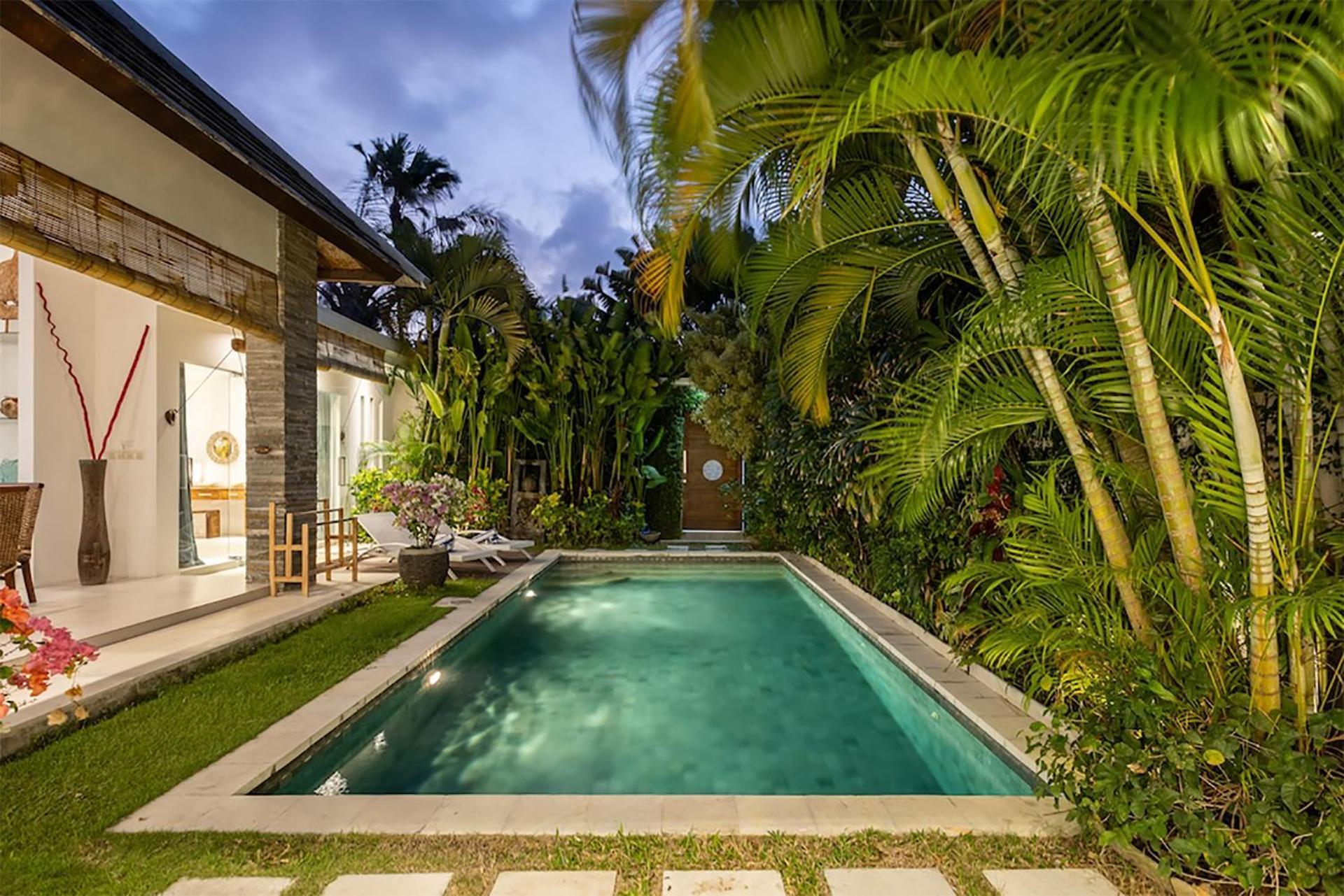 Villa Lotus By Optimum Bali Villas Seminyak  Exterior photo