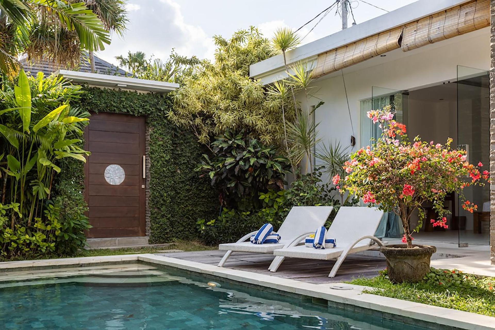 Villa Lotus By Optimum Bali Villas Seminyak  Exterior photo