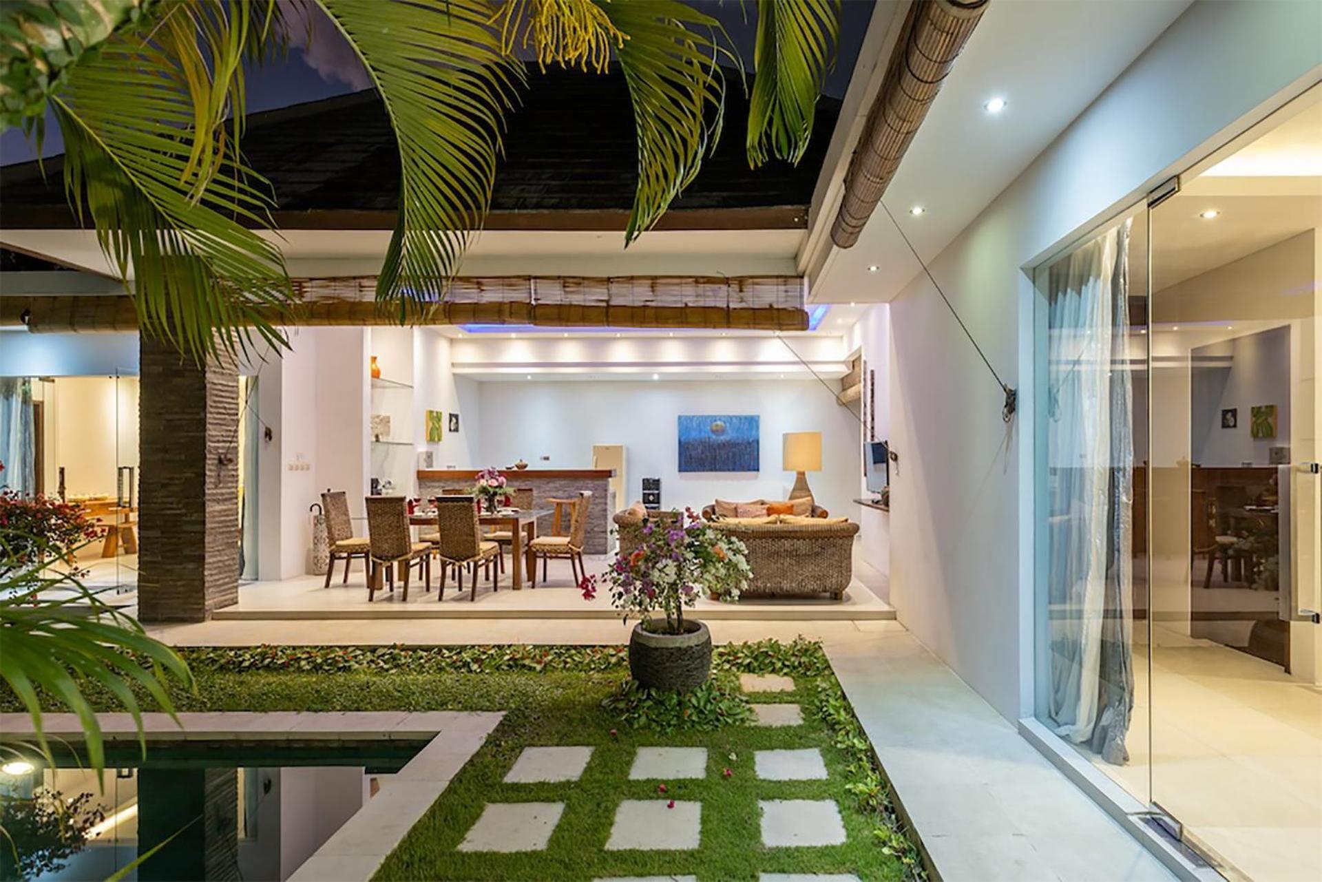 Villa Lotus By Optimum Bali Villas Seminyak  Exterior photo